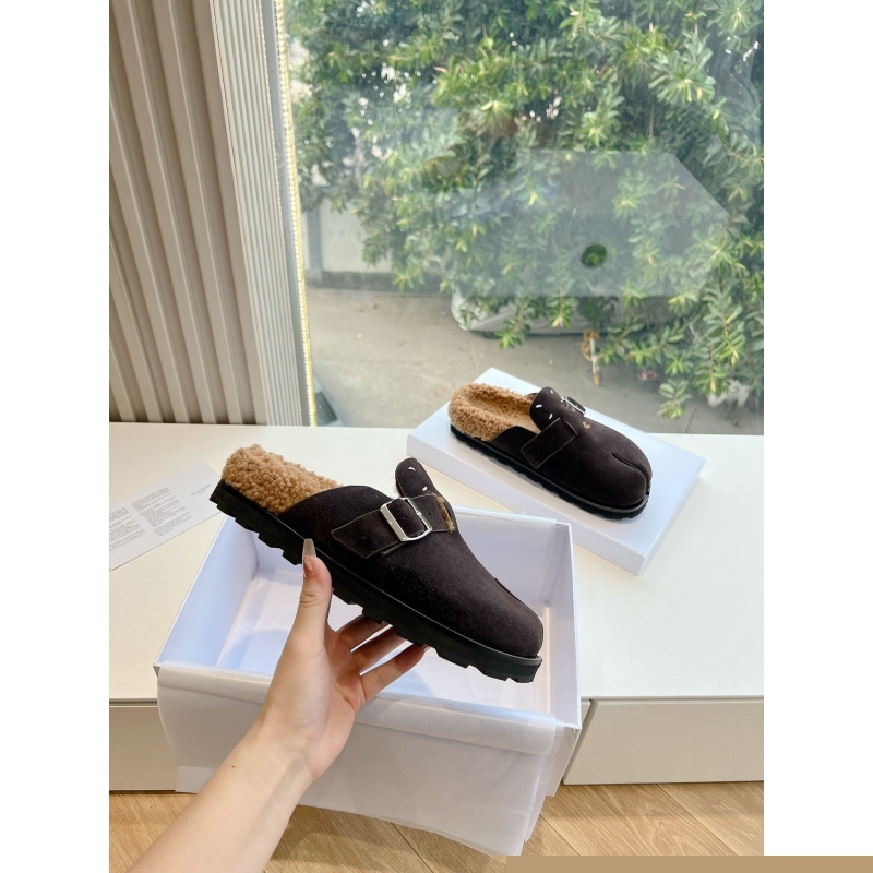 Other Slippers